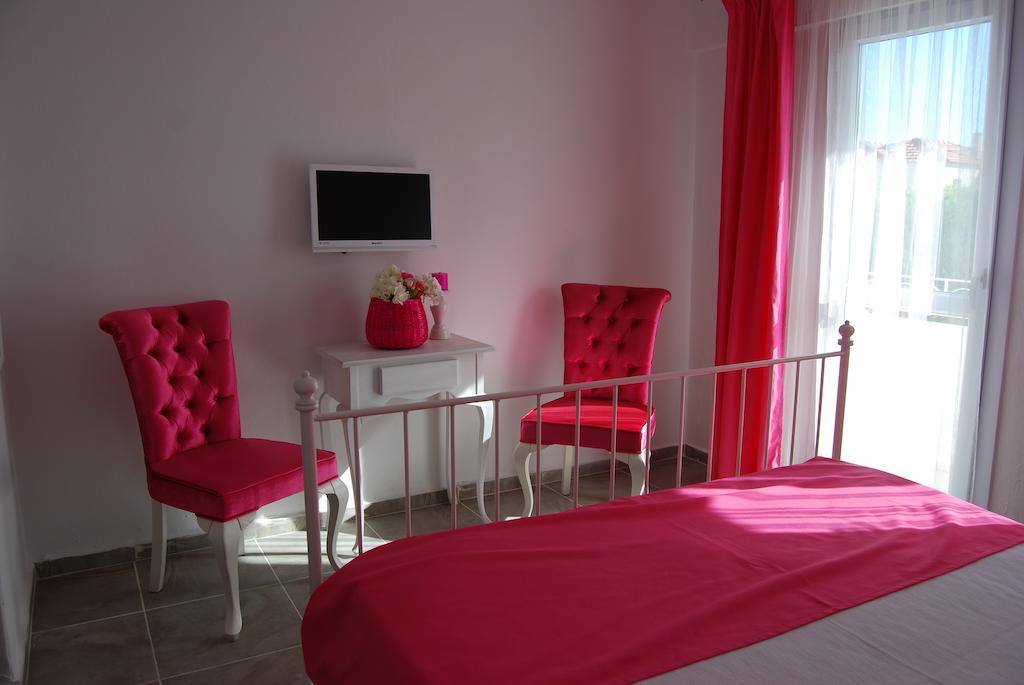 Duruhan Hotel Alaçatı Bilik gambar